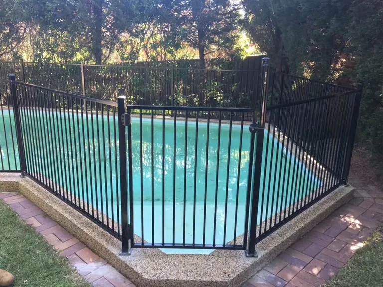 Aluminum Pool Gate